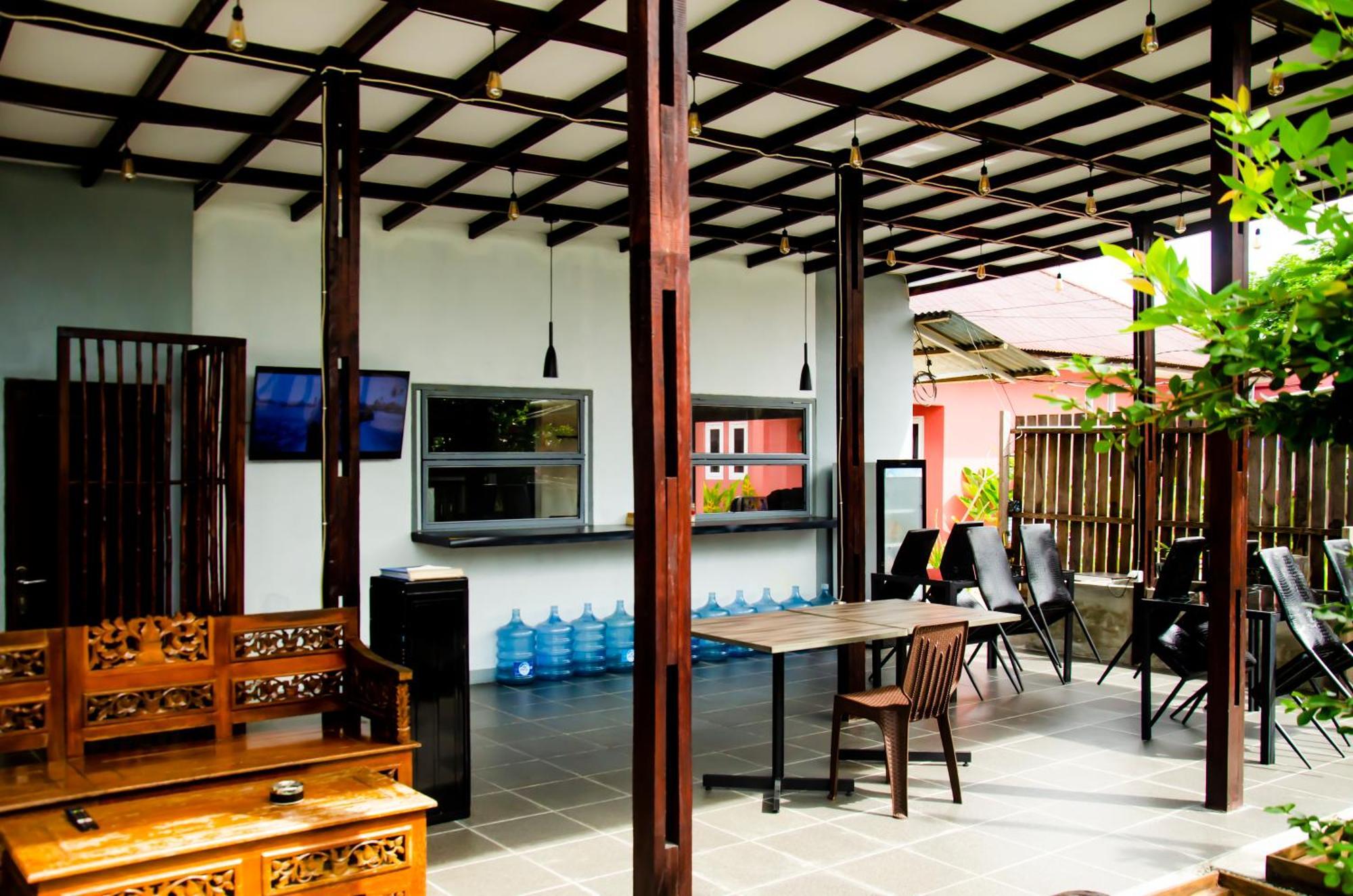 Baronda Guest House Sorong Exterior foto
